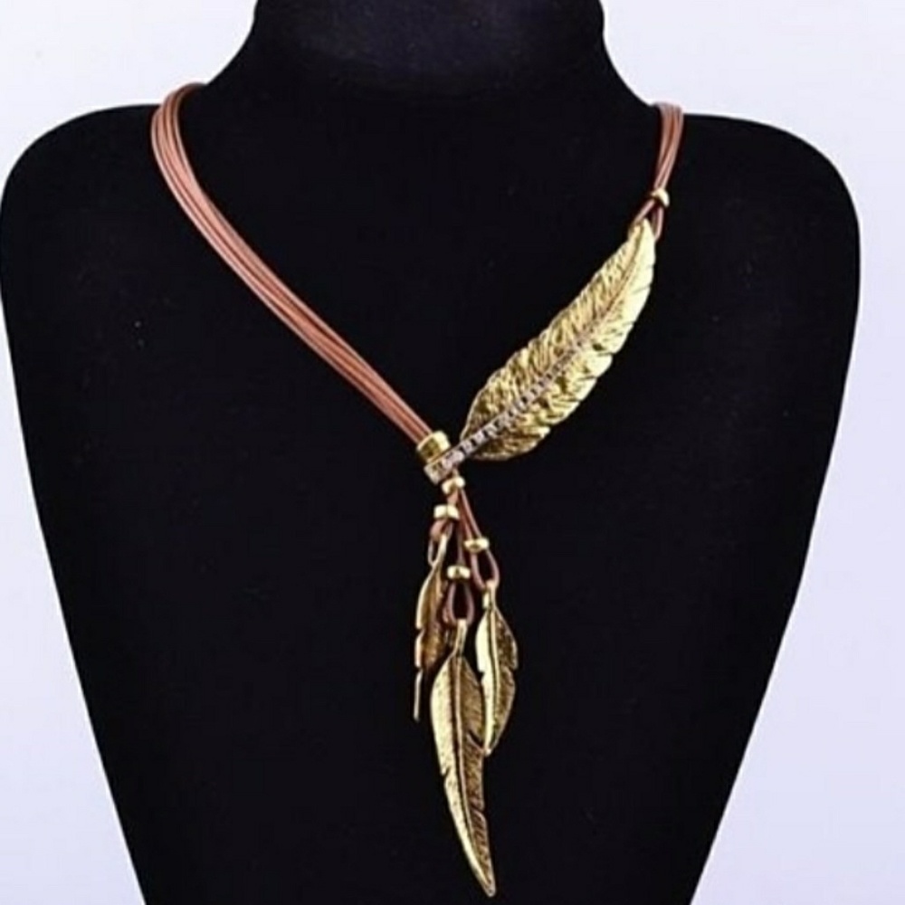 Vintage Bohemian Style Feather choker